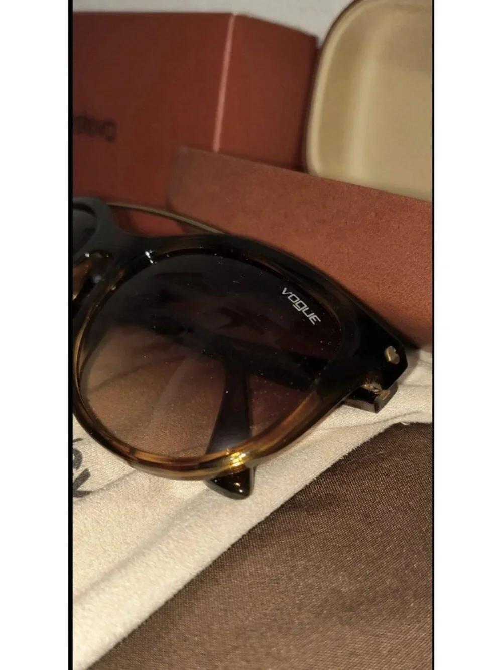 Vogue VO 5134SF Sunglasses Women's Brown Tortoise, Preloved